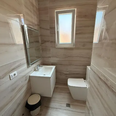 Drita Hotel Shengjin (Lezhe)