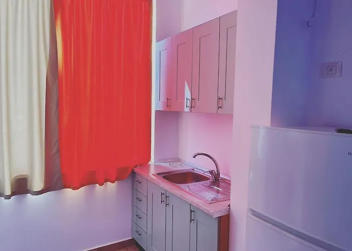 Muca 호텔 Shëngjin